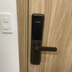 Dịch vụ thi công lắp đặt khóa cửa vân tay Bosch ID60 EU