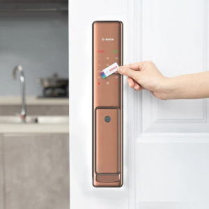 Khóa cửa điện tử Bosch FU750