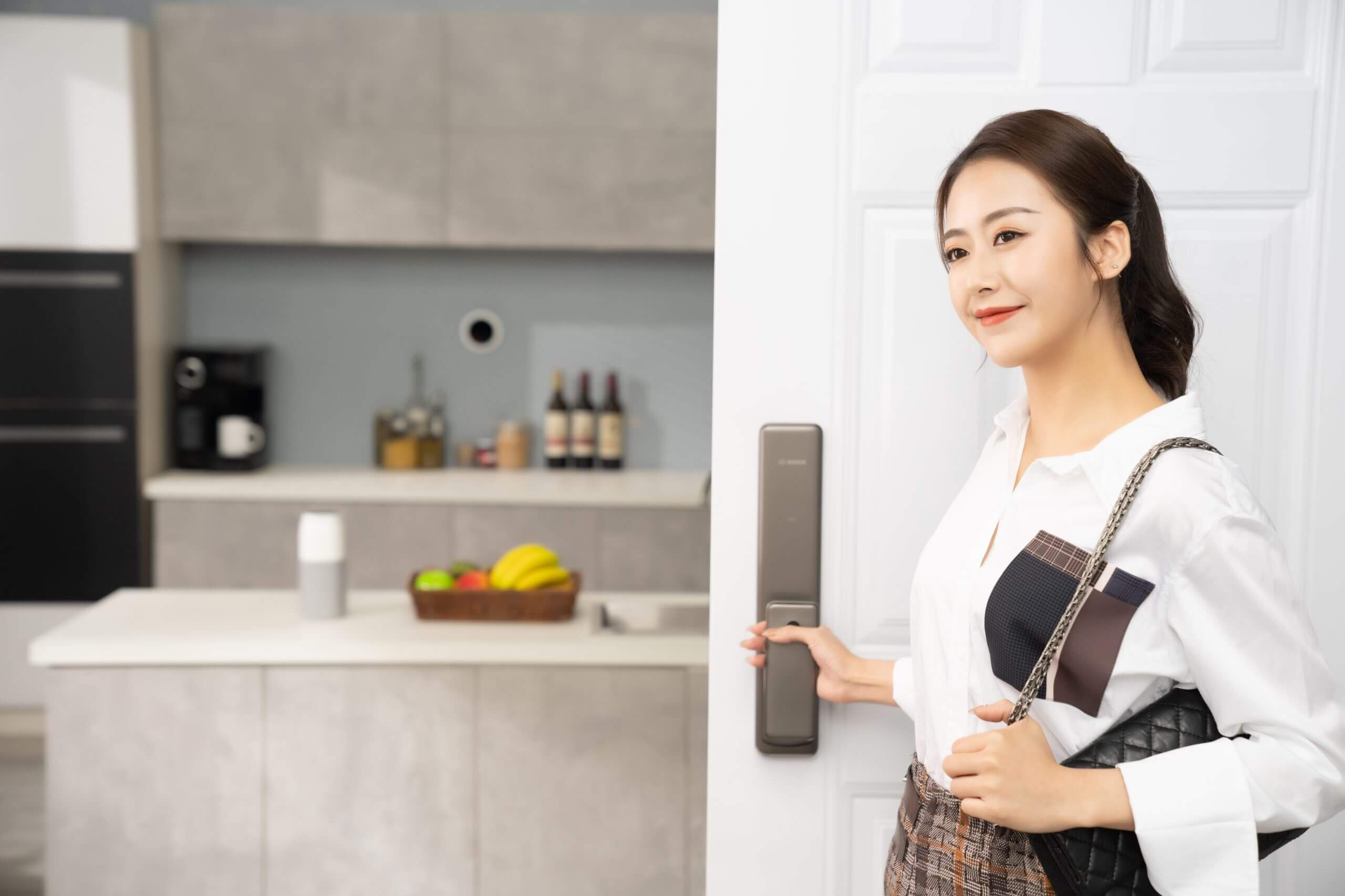 Sự tiện lợi khoá cửa vân tay Bosch