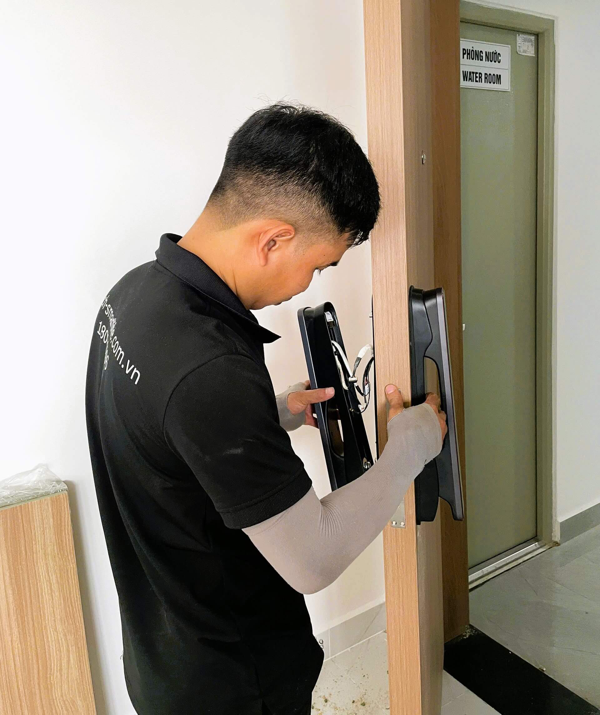Lắp đặt, thay thế sửa chữa khóa Bosch